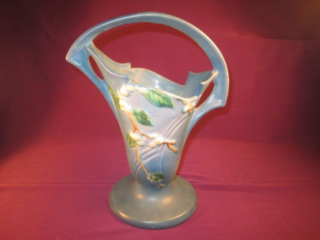 Roseville Pottery "Snowberry" Basket Roseville Pottery "Snowberry" Basket
