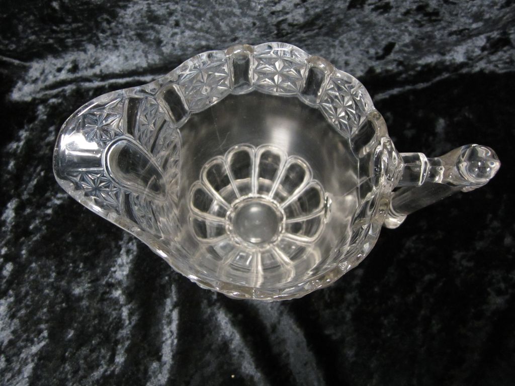 Westmorland Pitcher Shell Pattern Westmorland Pitcher Shell Pattern