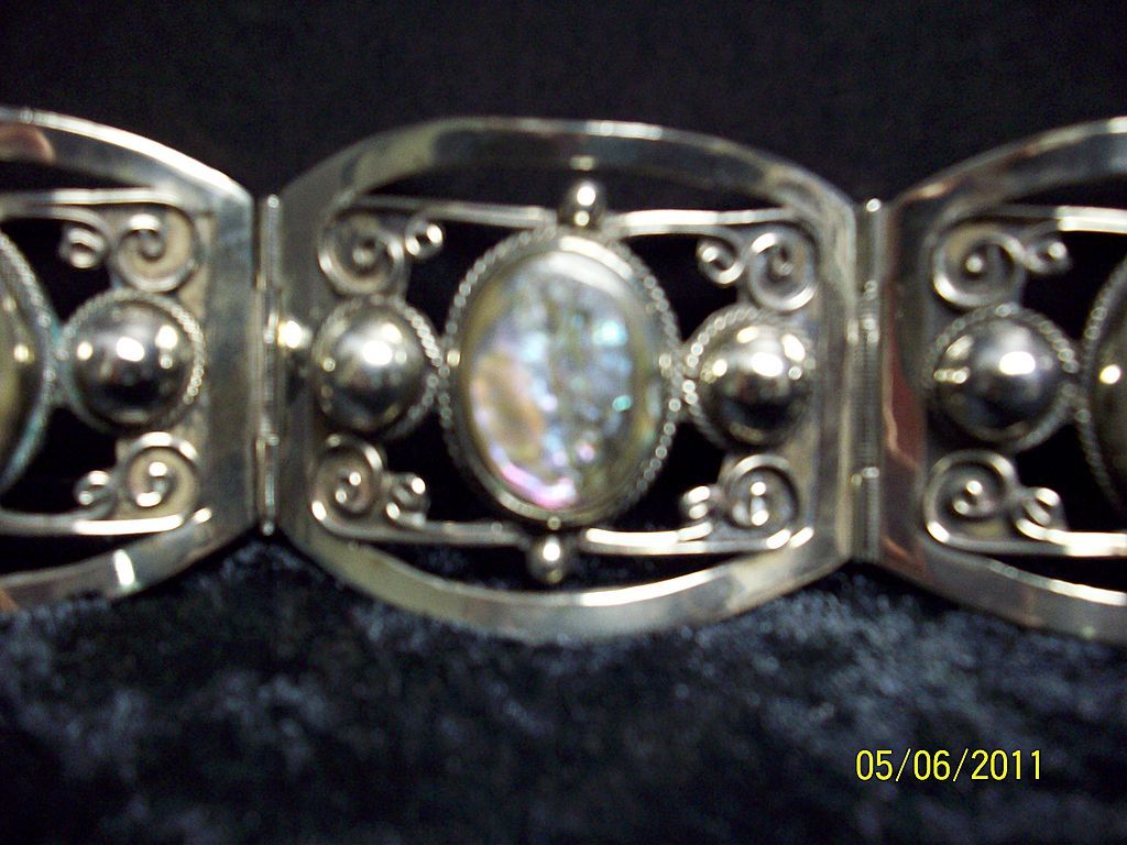 Sterling and Abalone linked bracelet. Sterling and Abalone linked bracelet.