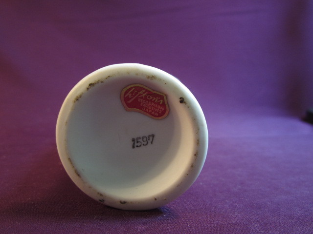 Lefton Cherub Bud Vase #1597 Lefton Cherub Bud Vase #1597