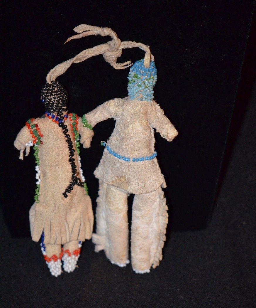 Old Native American Dolls Leather Beaded Indian Doll Set Cloth Old Native American Dolls Leather Beaded Indian Doll Set Cloth