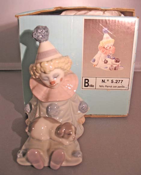 Lladro Figurine Pierrot with Puppy, Original Box Lladro Figurine Pierrot with Puppy, Original Box