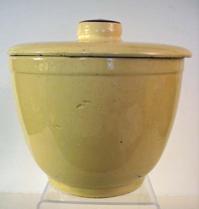 Watt Pottery Apple Ice Bucket, Hard-to-Find Watt Pottery Apple Ice Bucket, Hard-to-Find