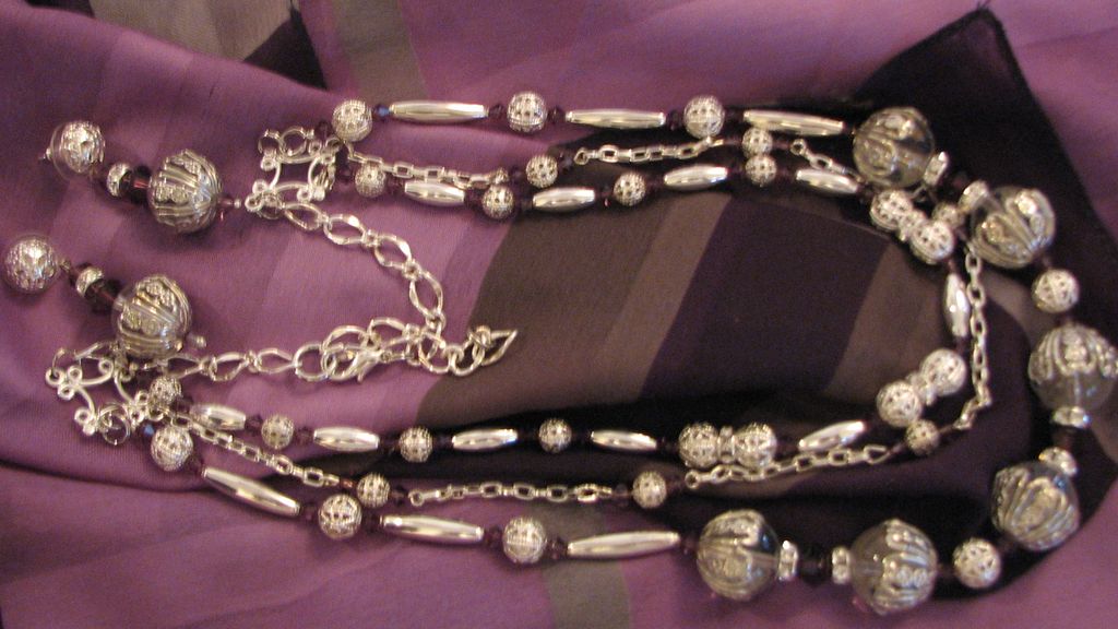 Violet Vision Necklace & Earring Set Violet Vision Necklace & Earring Set