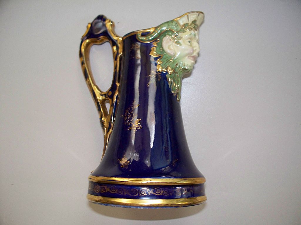 Royal Vienna Portrait of an Artist Pitcher/Jug w Satyr Mask Bee Hive Mark Royal Vienna Portrait of an Artist Pitcher/Jug w Satyr Mask Bee Hive Mark