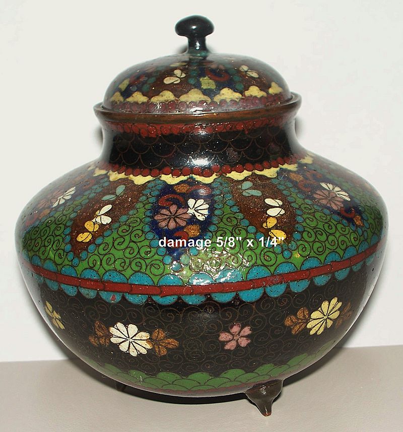 Large Japanese Cloisonne with Metal Powder Accents circa 1900 Large Japanese Cloisonne with Metal Powder Accents circa 1900