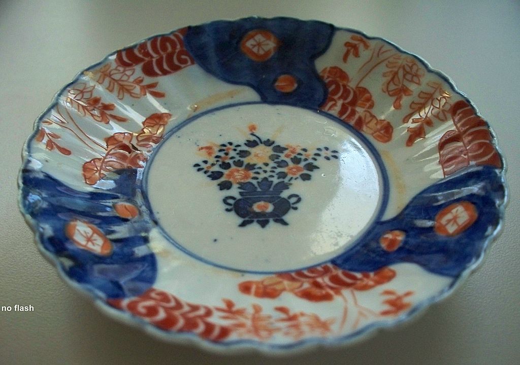 Two Japanese Imari Fluted, Lobed Bowls ca.1900 Two Japanese Imari Fluted, Lobed Bowls ca.1900