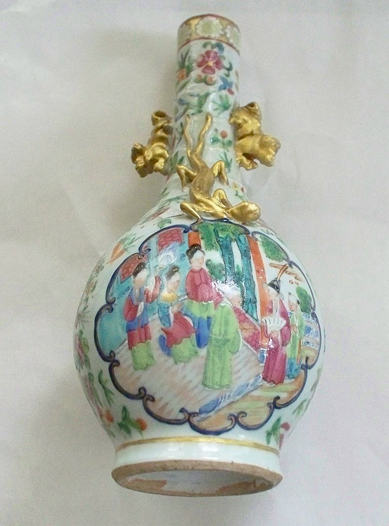 Antique Chinese Mandarin Vase Ca. 1760 Antique Chinese Mandarin Vase Ca. 1760