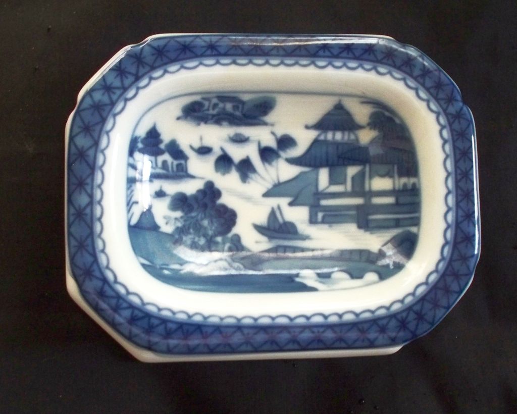 Mottahedeh Canton Master Salt Vista Alegre ca.1980s Mottahedeh Canton Master Salt Vista Alegre ca.1980s