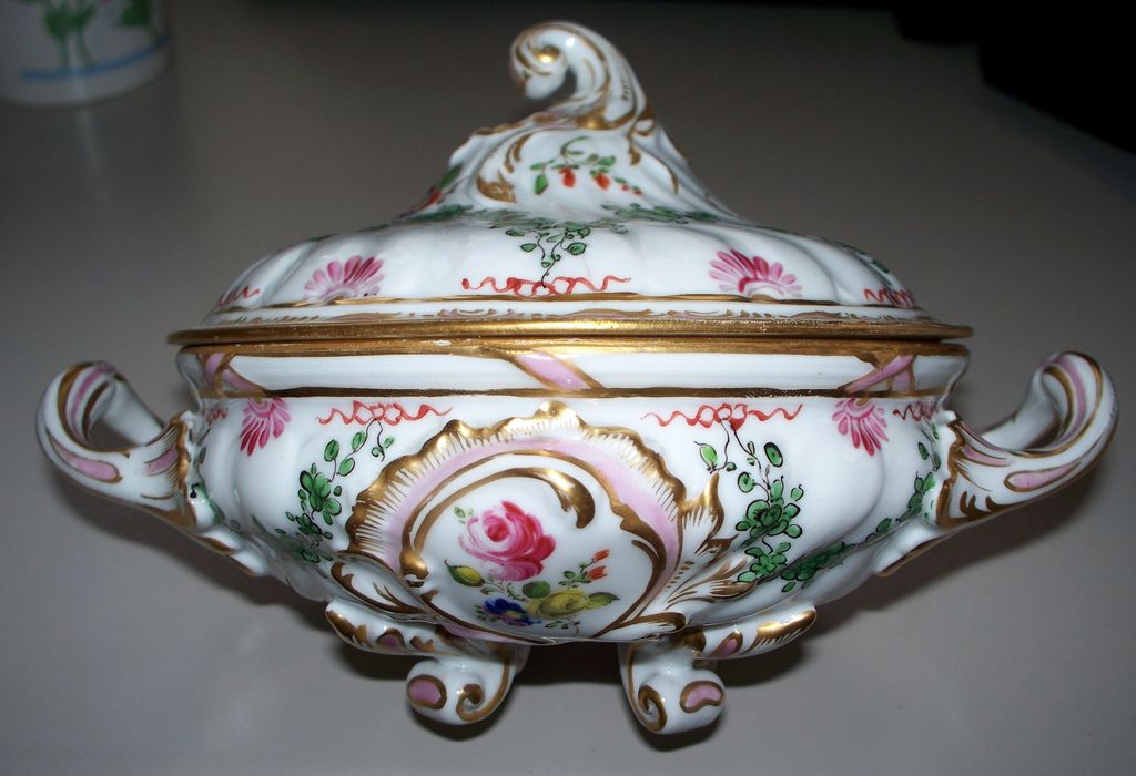 Antique French Sevres- Style Old Paris Rococo Style Louis XV Porcelain Tureen with Plate Antique French Sevres- Style Old Paris Rococo Style Louis XV Porcelain Tureen with Plate