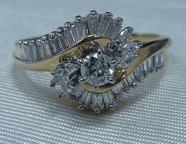 14K Yellow Gold 1.00 ct Round Brilliant Diamond Engagement Ring 14K Yellow Gold 1.00 ct Round Brilliant Diamond Engagement Ring