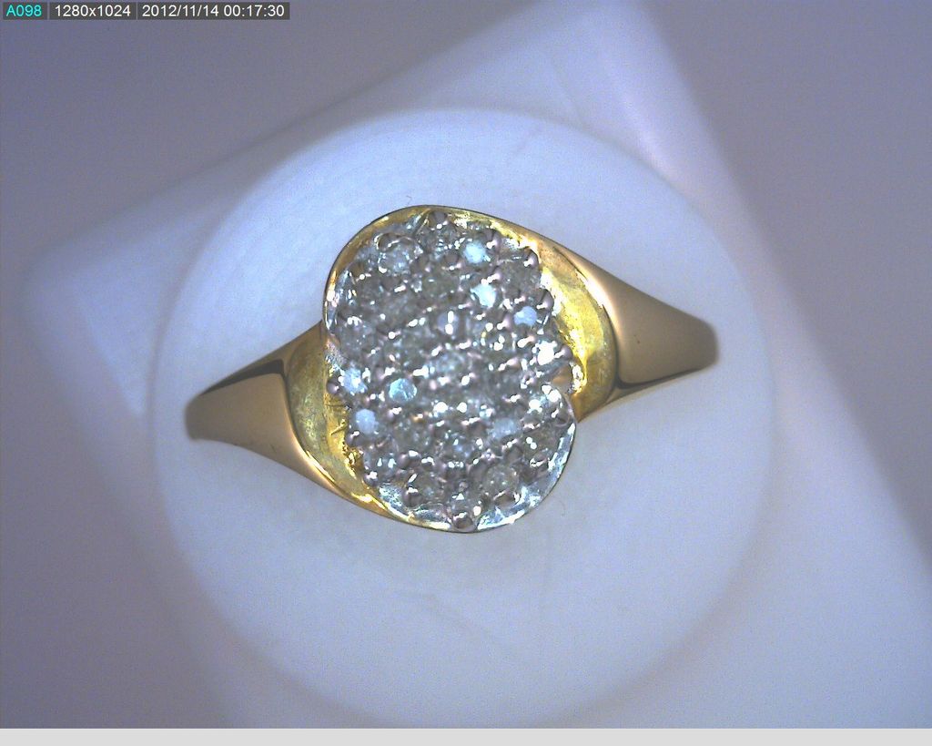 10kt White Gold Diamond Cluster Ring 10kt White Gold Diamond Cluster Ring