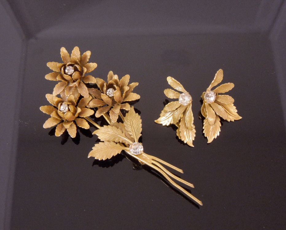 Early Miriam Haskell Flower Rhinestone Brooch & Earrings Set Early Miriam Haskell Flower Rhinestone Brooch & Earrings Set
