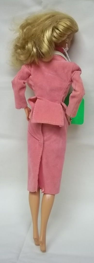 Mattel 7929 Vintage Day to Night Barbie Plastic Mattel 7929 Vintage Day to Night Barbie Plastic