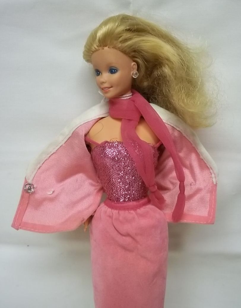 Mattel 7929 Vintage Day to Night Barbie Plastic Mattel 7929 Vintage Day to Night Barbie Plastic