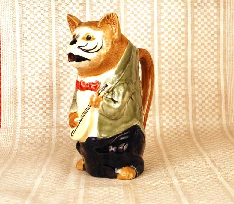 French Majolica Pichet "Chat Mandoliniste a la Veste Verte" French Majolica Pichet "Chat Mandoliniste a la Veste Verte"
