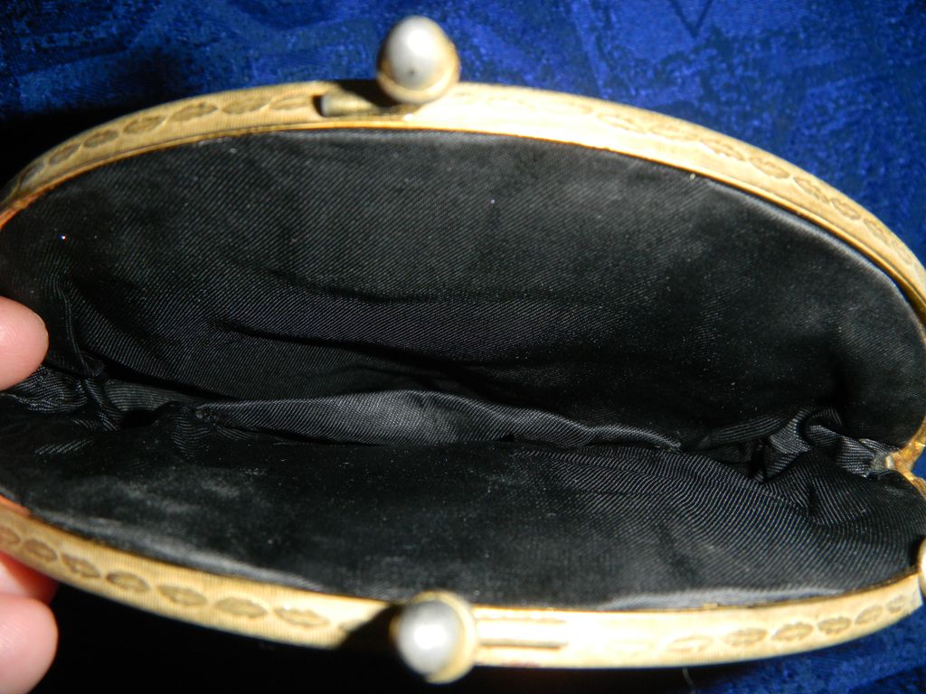 Petit-point Purse Petit-point Purse