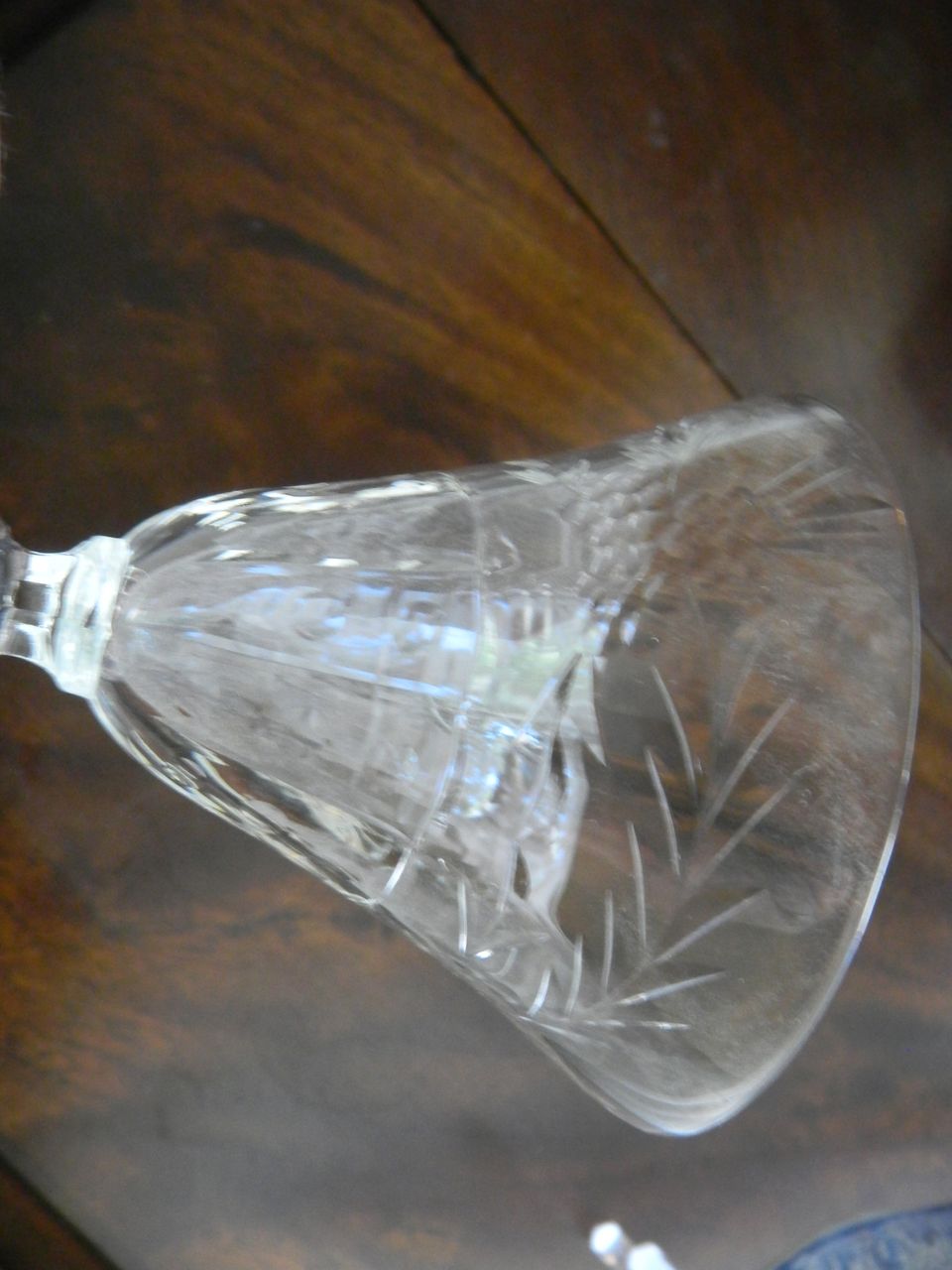 4 Cut Glass Wine Glasses 4 Cut Glass Wine Glasses