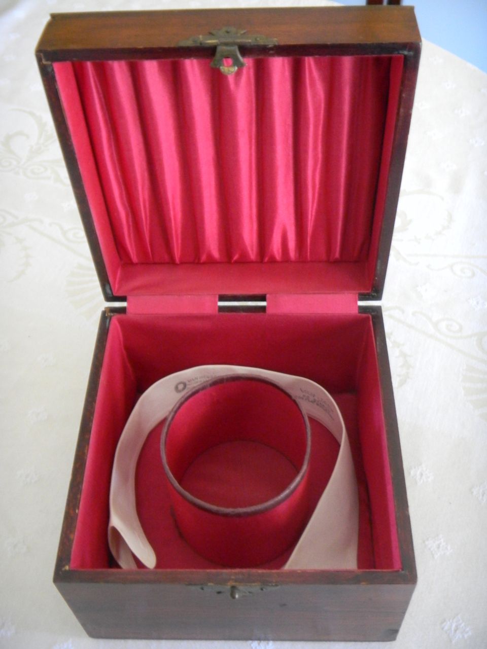 Edwardian English Mahogany Jeweled Collar Box Edwardian English Mahogany Jeweled Collar Box