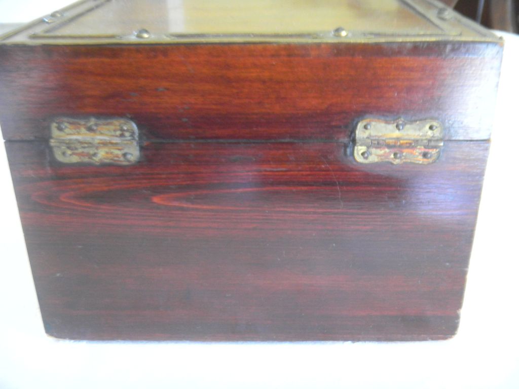 Edwardian English Mahogany Jeweled Collar Box Edwardian English Mahogany Jeweled Collar Box