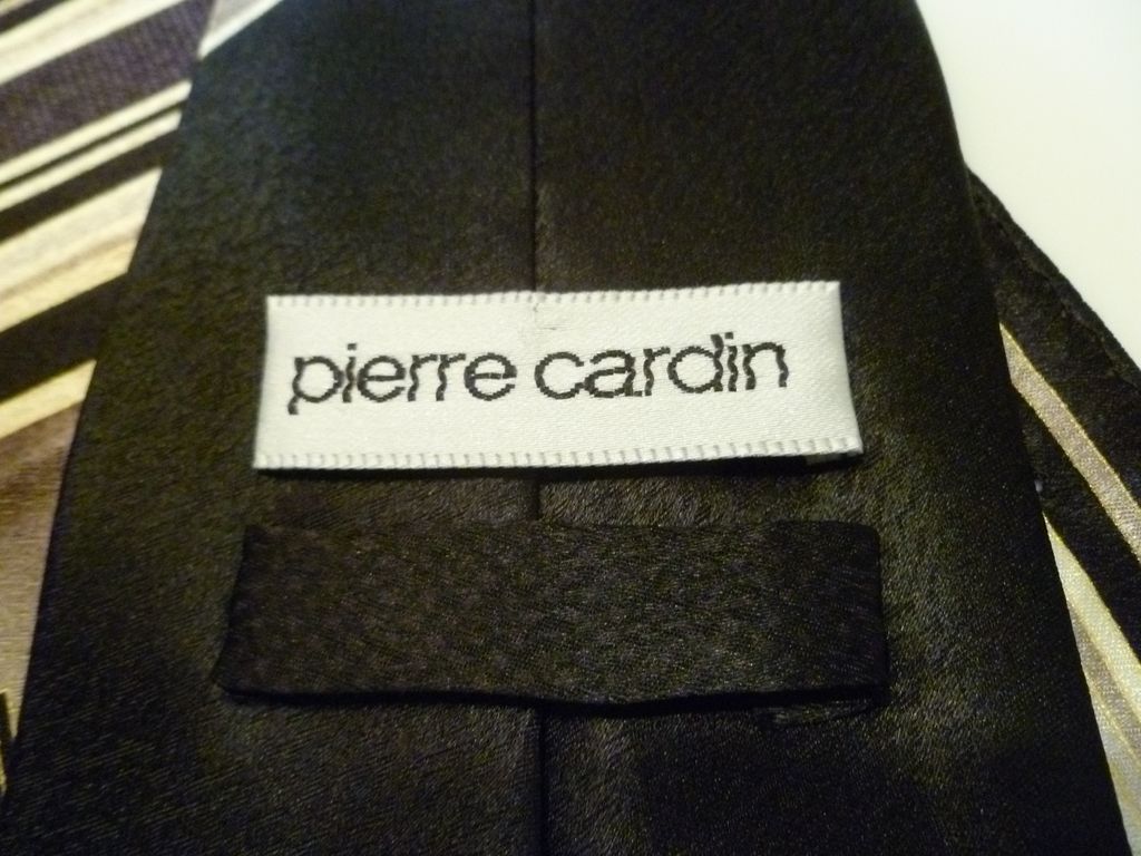 Vintage Pierre Cardin Silk Tie & Pocket Square Set Vintage Pierre Cardin Silk Tie & Pocket Square Set