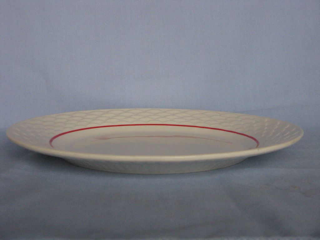 Anchor Hocking Red Band Fish Scale Dinner Plate Anchor Hocking Red Band Fish Scale Dinner Plate