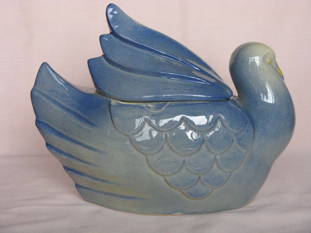 Fredricksburg Pottery USA FAP CO Dove Cookie Jar Fredricksburg Pottery USA FAP CO Dove Cookie Jar