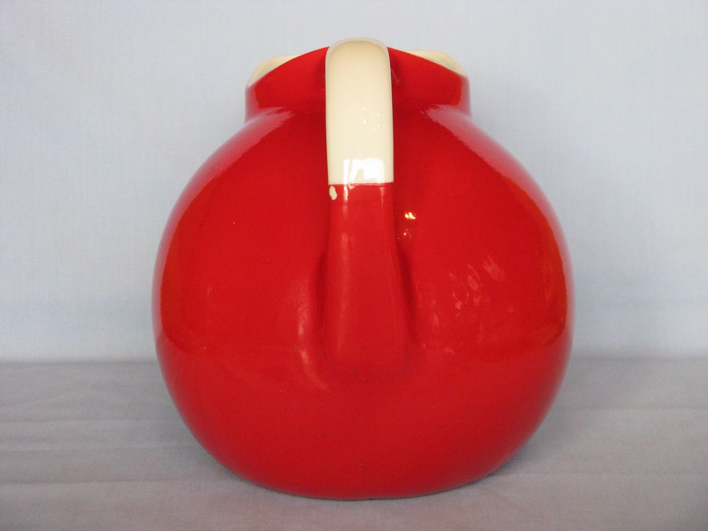 Hall China Red Kitchenware Ball jug, #3, "No Blue" Hall China Red Kitchenware Ball jug, #3, "No Blue"