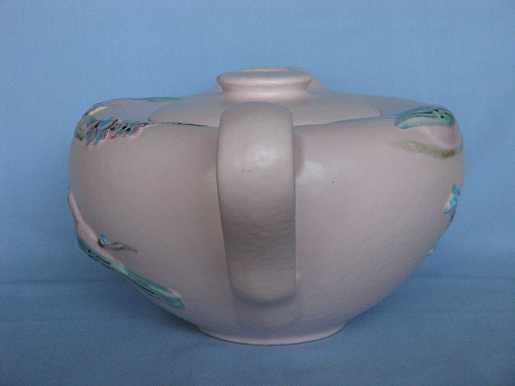 Hull Pottery Pink Serenade Teapot Hull Pottery Pink Serenade Teapot