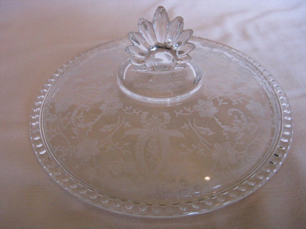Viking Glass Prelude Three Part Lidded Candy Dish Viking Glass Prelude Three Part Lidded Candy Dish