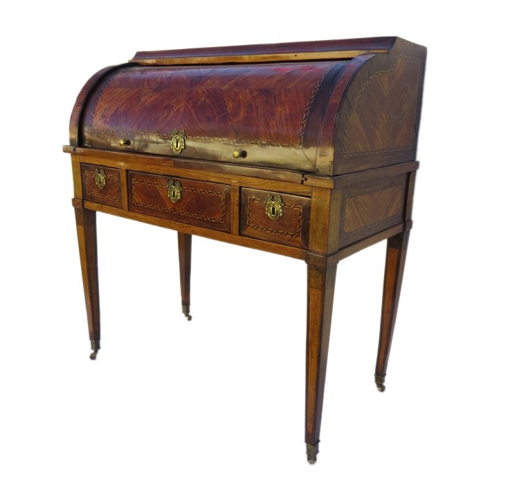 Italian Cylinder Desk with Oyster Rosewood Veneers Italian Cylinder Desk with Oyster Rosewood Veneers