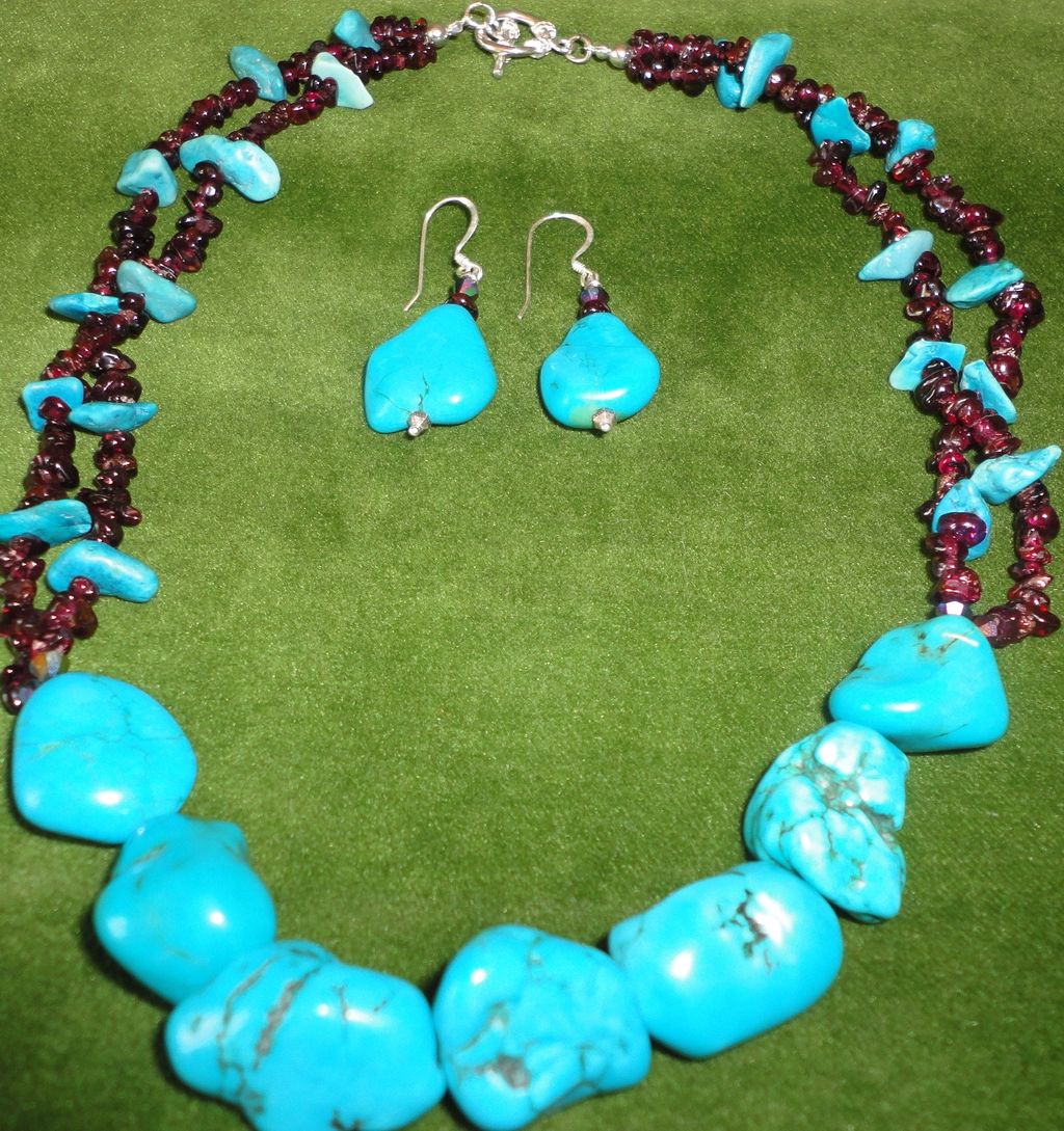 Gorgeous Turquoise Nugget Set on Garnet Necklace With Earrings Set Gorgeous Turquoise Nugget Set on Garnet Necklace With Earrings Set