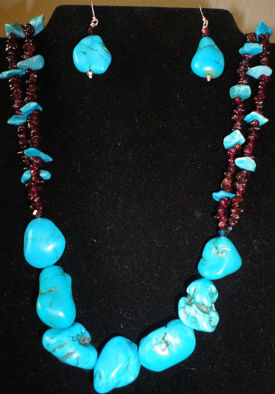 Gorgeous Turquoise Nugget Set on Garnet Necklace With Earrings Set Gorgeous Turquoise Nugget Set on Garnet Necklace With Earrings Set