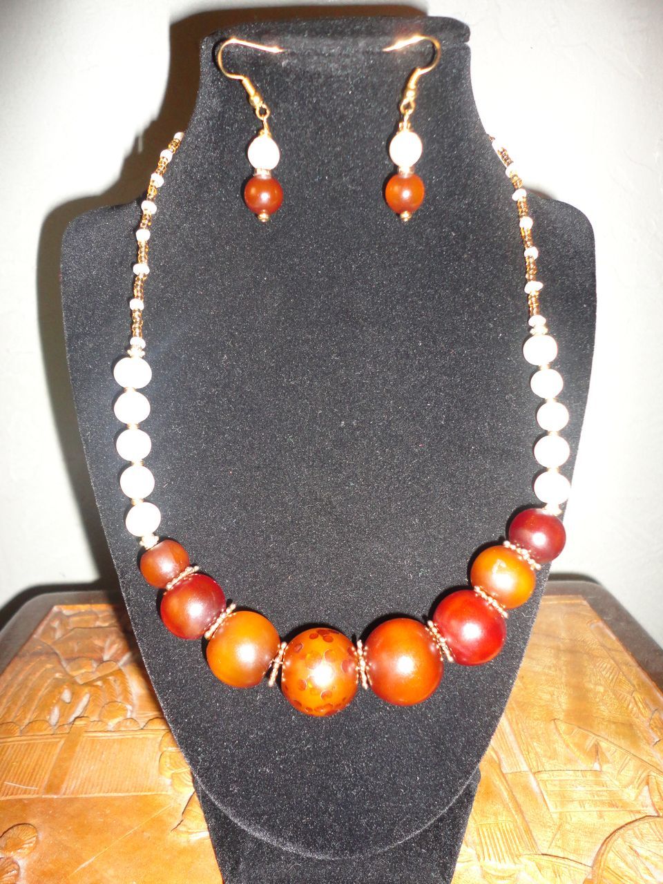 Exquisite Amber,Cultured Pearls And Czech Glass Necklace Earrings Set Exquisite Amber,Cultured Pearls And Czech Glass Necklace Earrings Set