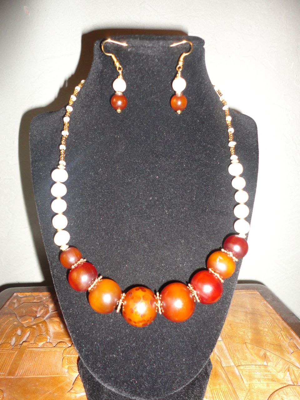Exquisite Amber,Cultured Pearls And Czech Glass Necklace Earrings Set Exquisite Amber,Cultured Pearls And Czech Glass Necklace Earrings Set