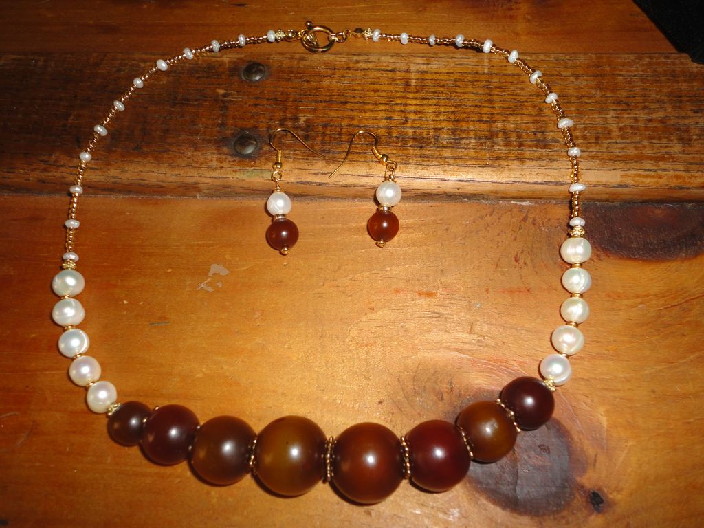 Exquisite Amber,Cultured Pearls And Czech Glass Necklace Earrings Set Exquisite Amber,Cultured Pearls And Czech Glass Necklace Earrings Set