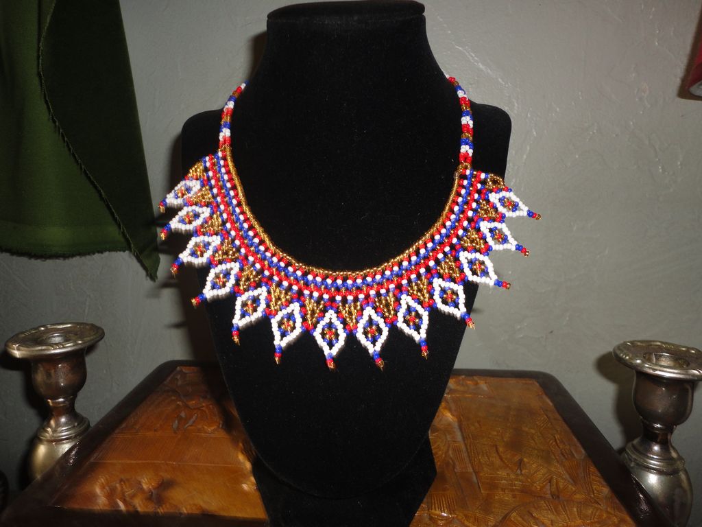 Vintage Native American Beaded Collar Necklace In Gorgeous Vivid Colors. Vintage Native American Beaded Collar Necklace In Gorgeous Vivid Colors.
