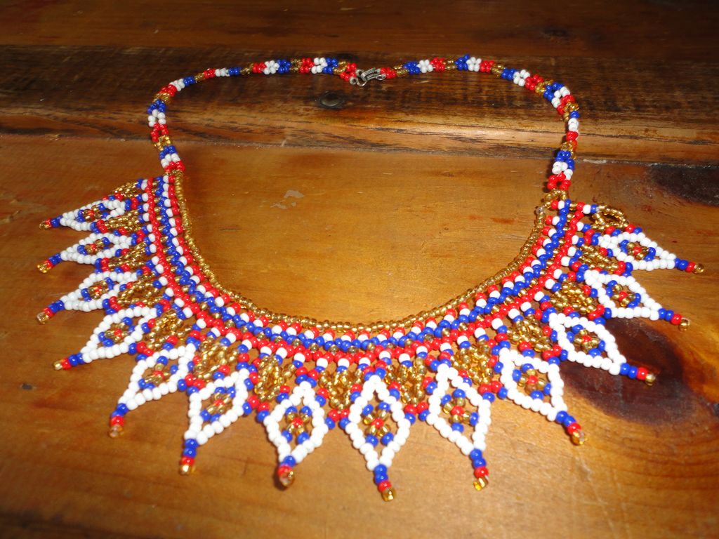 Vintage Native American Beaded Collar Necklace In Gorgeous Vivid Colors. Vintage Native American Beaded Collar Necklace In Gorgeous Vivid Colors.
