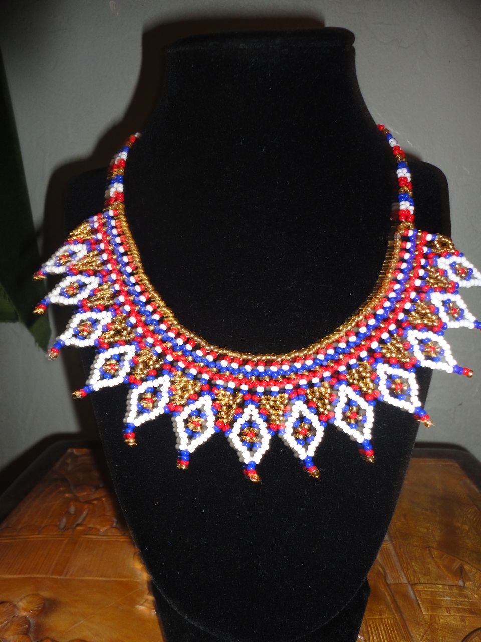 Vintage Native American Beaded Collar Necklace In Gorgeous Vivid Colors. Vintage Native American Beaded Collar Necklace In Gorgeous Vivid Colors.