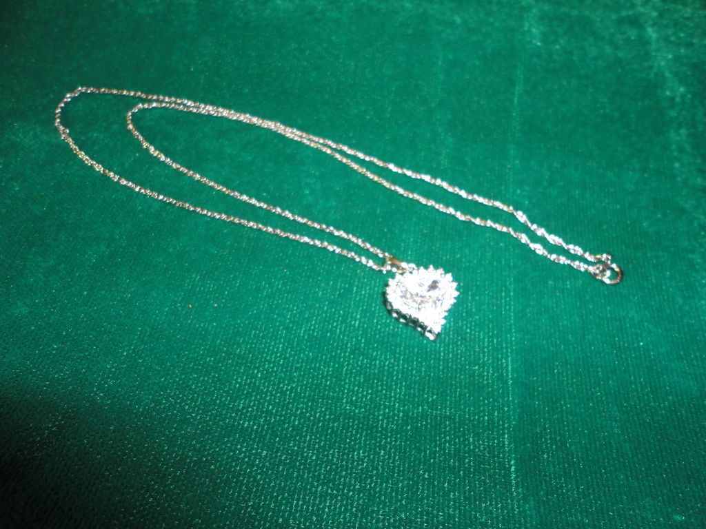 Spectacular Diamond Aura Heart Necklace Sterling Silver Chain.. Spectacular Diamond Aura Heart Necklace Sterling Silver Chain..