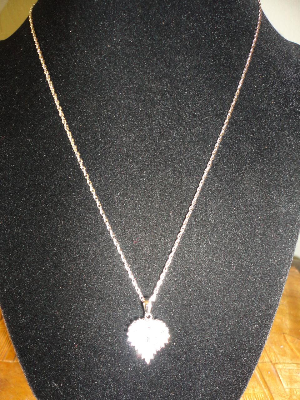 Spectacular Diamond Aura Heart Necklace Sterling Silver Chain.. Spectacular Diamond Aura Heart Necklace Sterling Silver Chain..