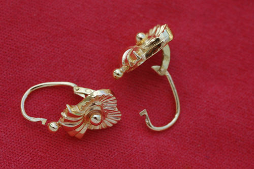 Stunning Art Deco 18 Carat Gold French Dormeuse Earrings. Stunning Art Deco 18 Carat Gold French Dormeuse Earrings.