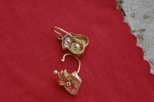 Stunning Art Deco 18 Carat Gold French Dormeuse Earrings. Stunning Art Deco 18 Carat Gold French Dormeuse Earrings.