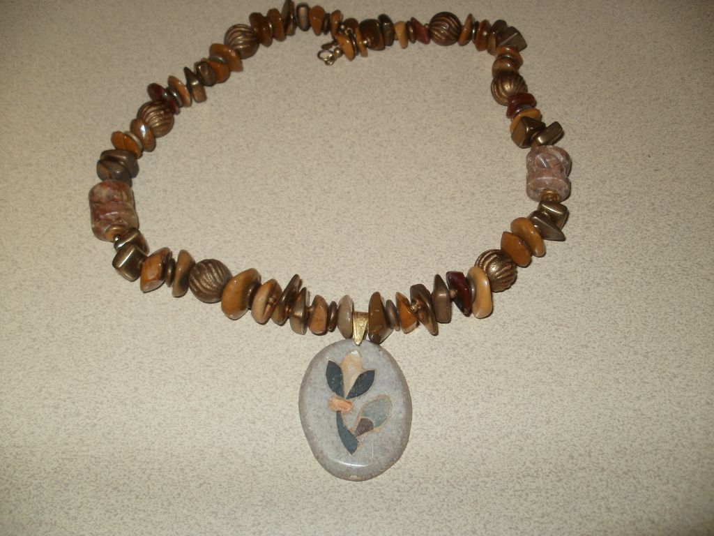 Vintage Miriam Haskell Signed Patent Number 3427691 Necklace. Vintage Miriam Haskell Signed Patent Number 3427691 Necklace.