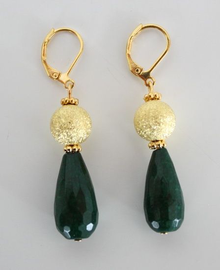 Beautiful Vintage Gold Plated Facetted Emerald Leverback Earrings. Beautiful Vintage Gold Plated Facetted Emerald Leverback Earrings.
