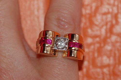 Stunning Art Deco French 18 Carat Gold Diamond Ruby Ring. Stunning Art Deco French 18 Carat Gold Diamond Ruby Ring.