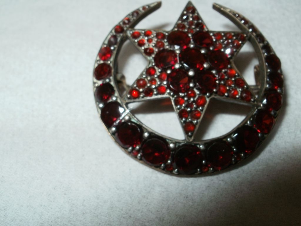 Beautiful Antique Bohemian Garnet Moon Crescent And Star Brooch Beautiful Antique Bohemian Garnet Moon Crescent And Star Brooch