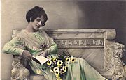 Renate's & Gina's Antiques Shoppe