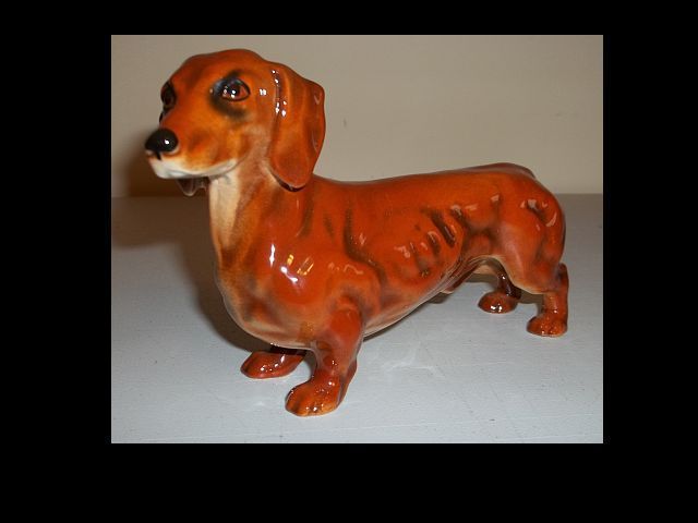 goebel dachshund figurine