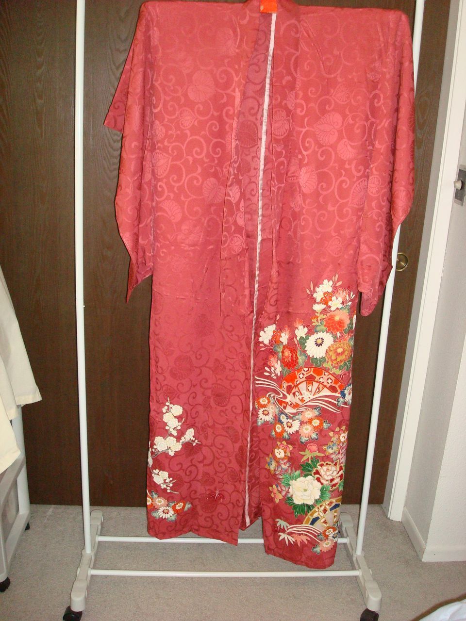 Vintage Japanese Wine Color Kimono Vintage Japanese Wine Color Kimono